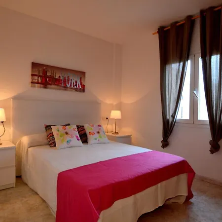 Luminoso A Pocos Metros De La Playa 캔 피카폴트